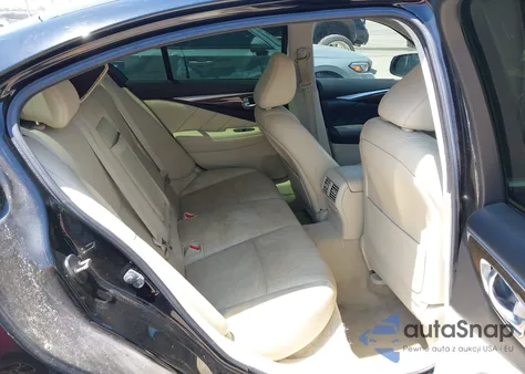 2015 Infiniti Q50 Premium z USA, uszkodzony, nr VIN JN1BV7AP9FM335745